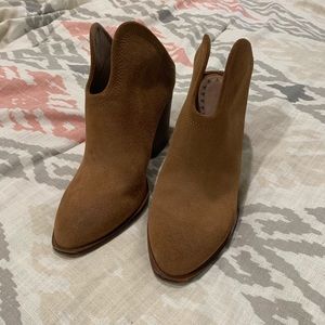 Chinese laundry mules
